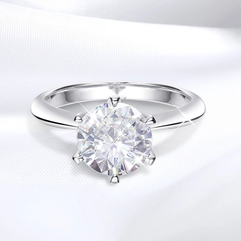 Certified 1-5CT VVS1  Solitare  Engagement Moissanite Ring