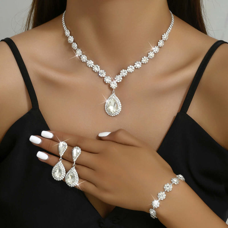 Fashion Bridal Jewelry Three-piece Set