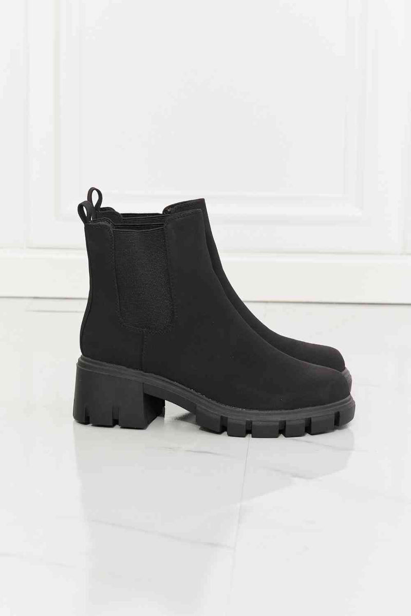 Black Matte Lug Sole Chelsea Boots