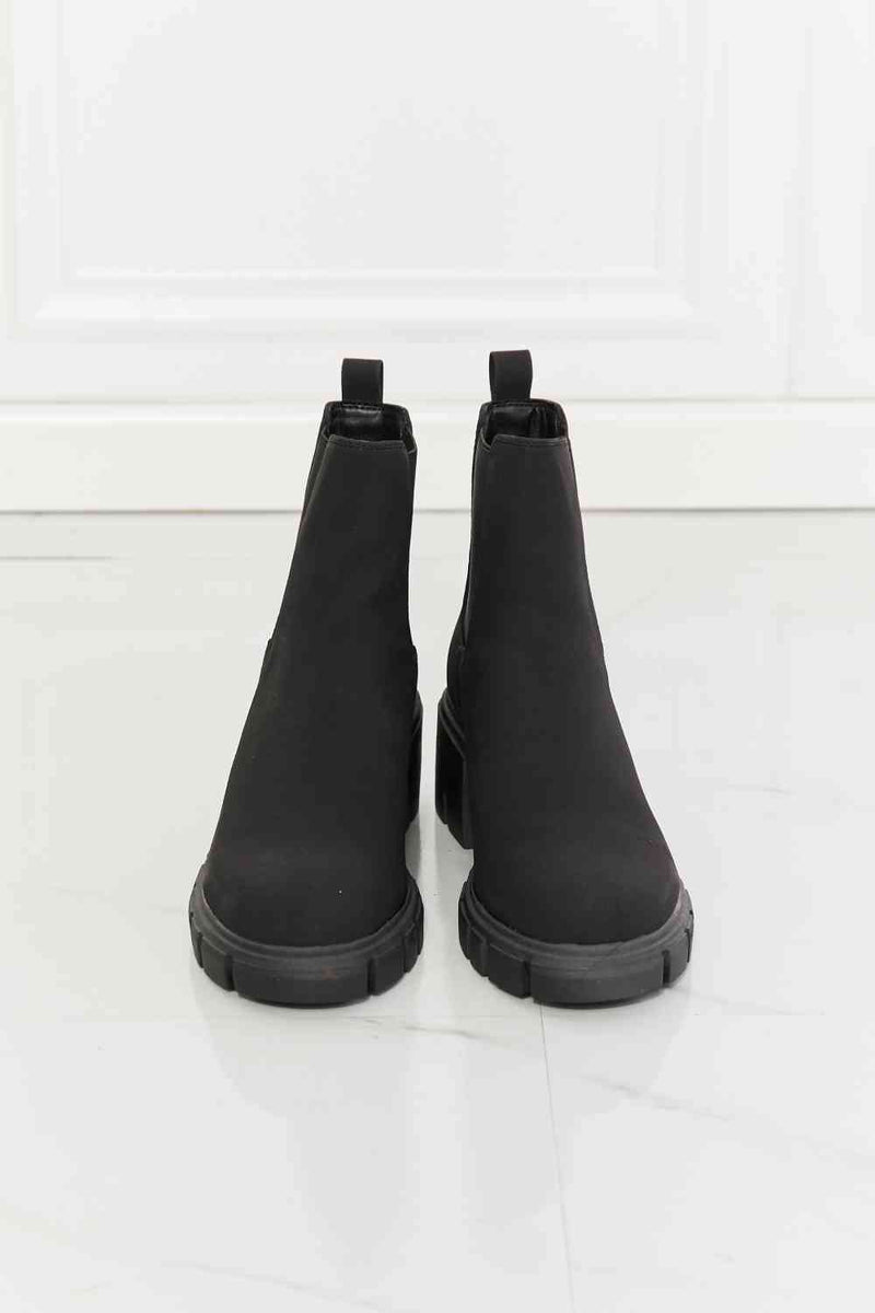 Black Matte Lug Sole Chelsea Boots